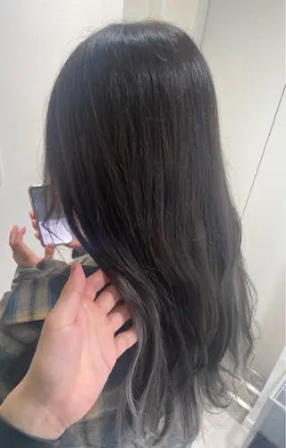ロング カラー NaVIユウジ 透明感カラーのヘアスタイル