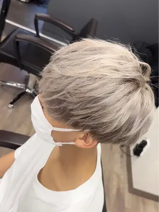 ショート カラー 🗻飯田誠也🗻 カットカラー得意のヘアスタイル