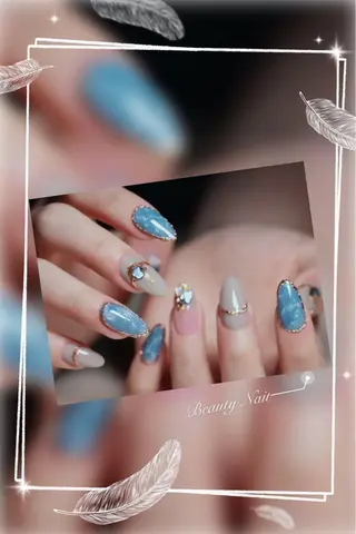 カラー ネイル Moonstone Salonのネイルデザイン