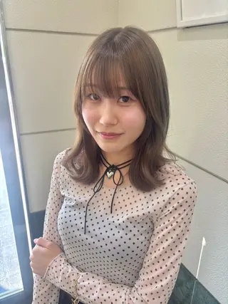 ミディアム カラー 穐田 航のヘアスタイル
