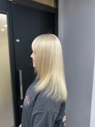 セミロング カラー 天野 タイナのヘアスタイル