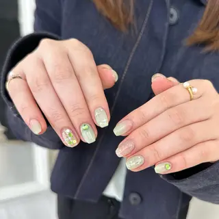 ネイル Elegancia. Hiromiのネイルデザイン