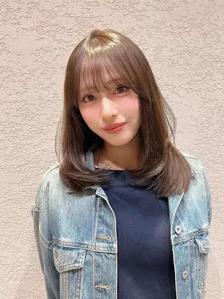 ミディアム カラー 興津/韓国レイヤー ダブルカラー美髪縮毛のヘアスタイル