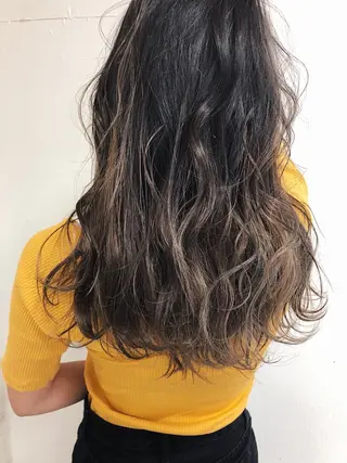 ロング カラー タナカ タクヤのヘアスタイル