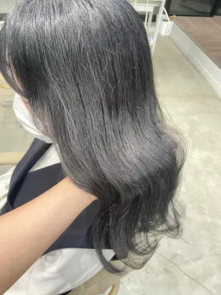 セミロング カラー ブリーチなしカラー 🤍　Mihanaのヘアスタイル