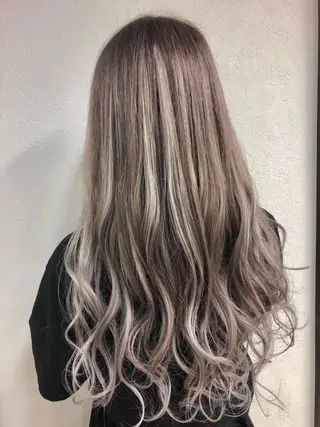 カラー ダブルスキルエクステ /羽エクステ白石宇由のヘアスタイル