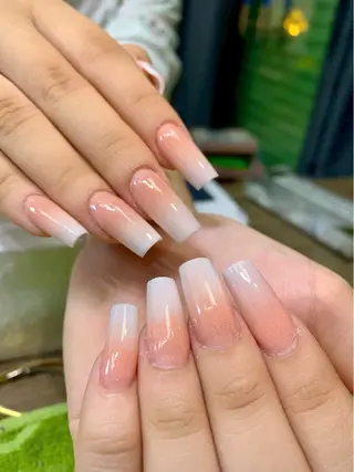セミロング TDnailsalon所属・T&D NailSalonのネイルデザイン