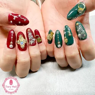 ネイル tiarynail K K🐼のネイルデザイン