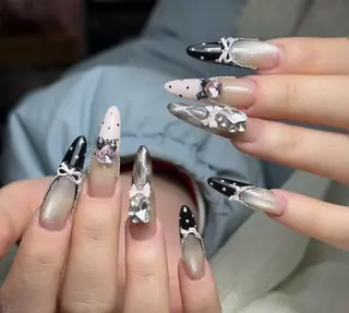 ネイル Pure&Rich Nailのネイルデザイン