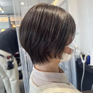 ショート 若泉 真梨のヘアスタイル