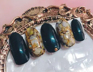 ネイル CROWN プライベートサロンのネイルデザイン