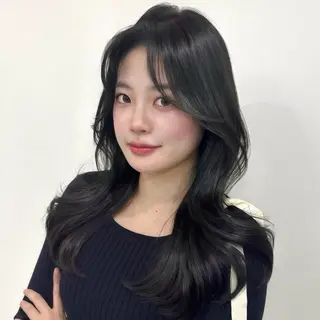 ロング カラー yuuka 🖤韓国ヘア🖤のヘアスタイル