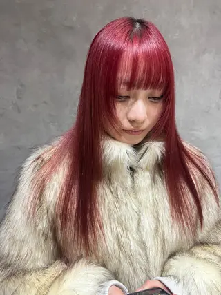 カラー Noa/レイヤー カット🩵パーマのヘアスタイル