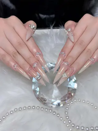 ネイル Julli NailStudioのネイルデザイン