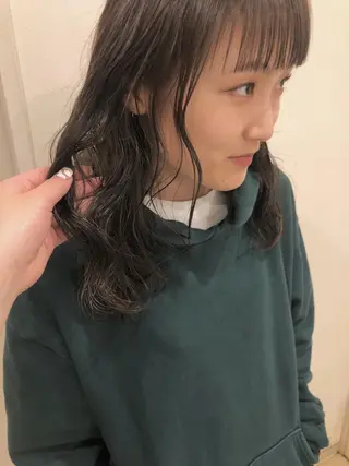 カラー パーマ 🦩レイヤー|透明感 カラー🦩makoのヘアスタイル