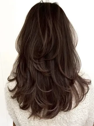 ロング カラー Amaretto かなのヘアスタイル