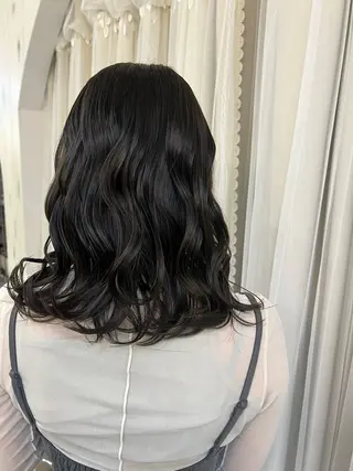 カラー 新城 奈央のヘアスタイル