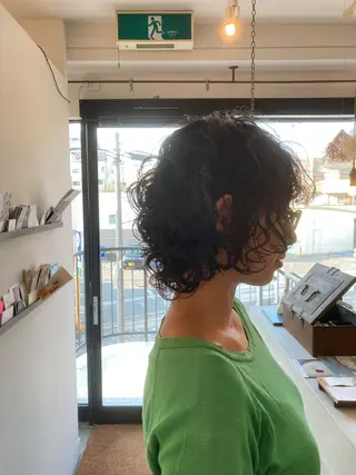 ショート パーマ vahan✂︎ 小林未果🕊のヘアスタイル