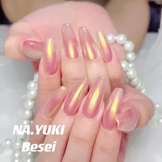 ネイル 🦋 Queenieのネイルデザイン