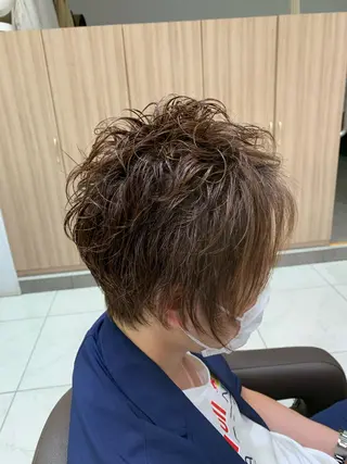 ショート パーマ メンズ 奈良崎 和弘のヘアスタイル