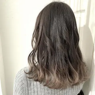ミディアム カラー fio マナミのヘアスタイル