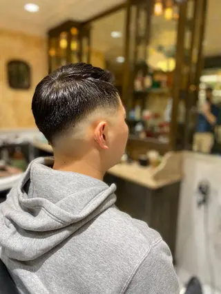 ショート メンズ 山﨑 愛也のヘアスタイル