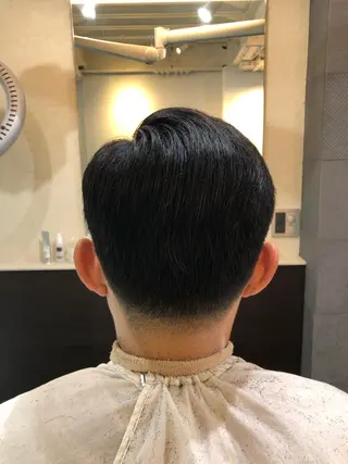 ミディアム 刈り上げの あおきさんのヘアスタイル