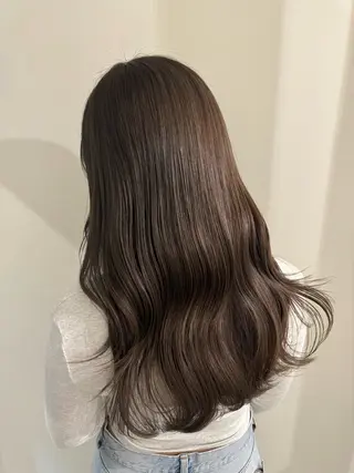 ロング カラー 内沼 恵留菜のヘアスタイル