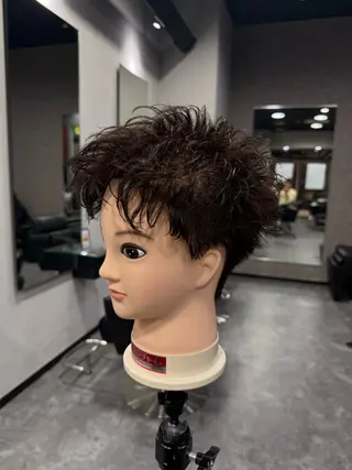 メンズ 本田 有里のヘアスタイル