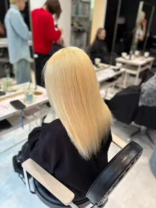 ロング カラー 色落ち綺麗🩰ハイ トーン🎀RINKAのヘアスタイル