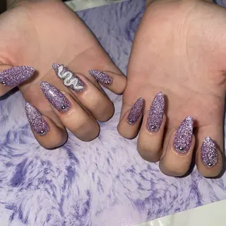 ロング see love gritterのネイルデザイン