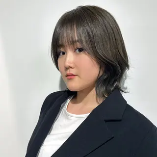 ミディアム カラー ブリーチなし/レイヤ ー特化🌈Tommyのヘアスタイル