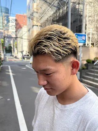 パーマ メンズ 豊崎 佑輔のヘアスタイル