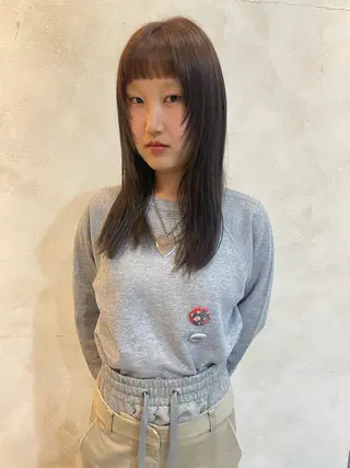 セミロング 熊崎 葵のヘアスタイル