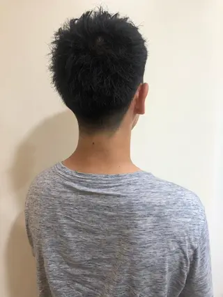 ショート メンズ MIOベージュカラー 柔らかいカラーのヘアスタイル