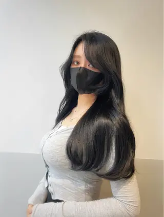 ロング カラー TAKUMI 【美髪特化】のヘアスタイル