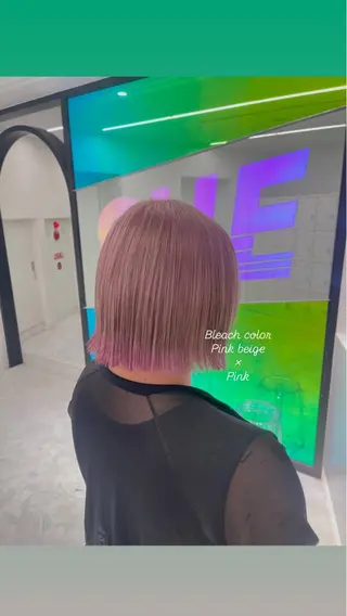 ショート カラー 🤍💕ブリーチカラ ーAyaka💕🤍のヘアスタイル