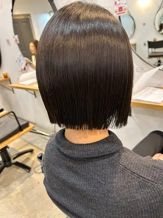 ショート 透け感カラー/レイヤ ーAI🪽🩵のヘアスタイル