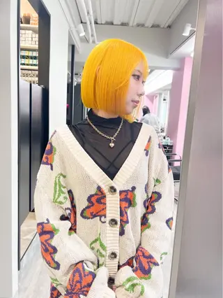 ショート ﾊｲﾗｲﾄ/ﾚｲﾔｰ ｶｯﾄ/大嶽謙のヘアスタイル