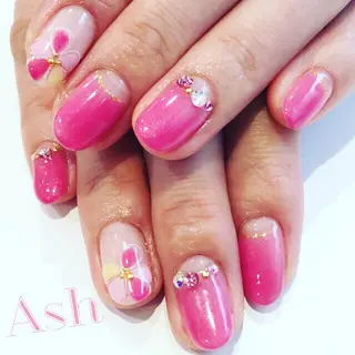 ネイル 🩵NORIKO 上品ネイルが得意🩵のネイルデザイン