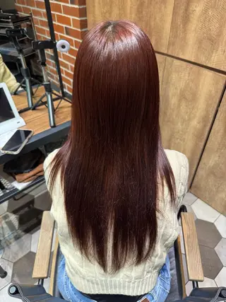 ロング カラー 近藤 愛理のヘアスタイル