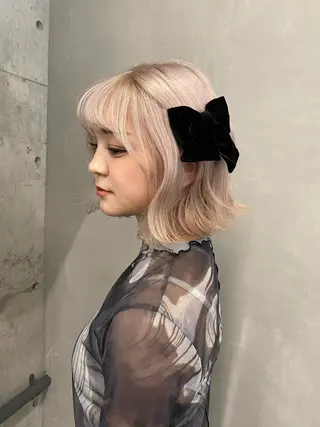 ミディアム カラー ヘアアレンジ mina 🌷のヘアスタイル