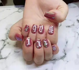 ロング カラー ネイル Q Free nailsのネイルデザイン