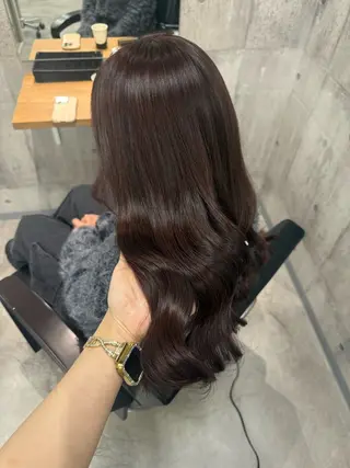 セミロング ayano /レイヤー/艶カラーのヘアスタイル