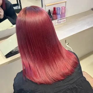 ミディアム カラー ルプラボウ 鈴木 莉菜のヘアスタイル