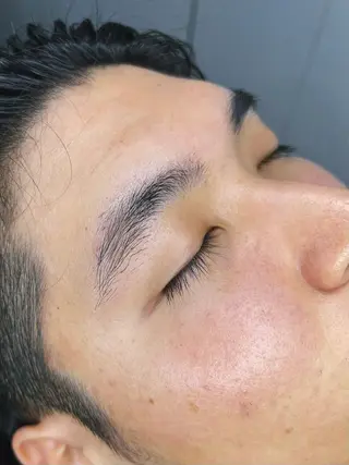 メンズ アイブロウ 津田 祐岐のヘアスタイル