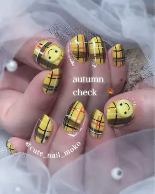 ネイル ️🫧もこ 艶感ネイル🫧のネイルデザイン