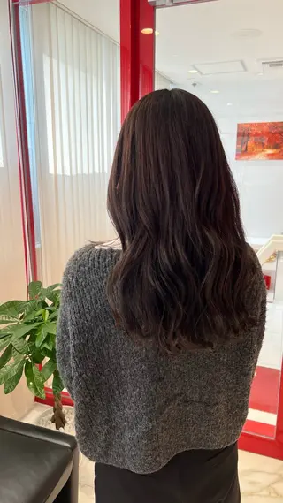 カラー 山本 麗のヘアスタイル