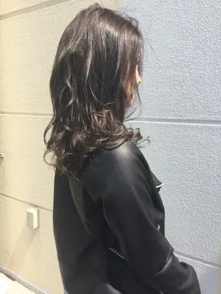セミロング 庄嶋 彩香のヘアスタイル