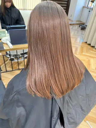セミロング カラー パーマ ヘアアレンジ ハイトーン特化🤍 浦住のヘアスタイル